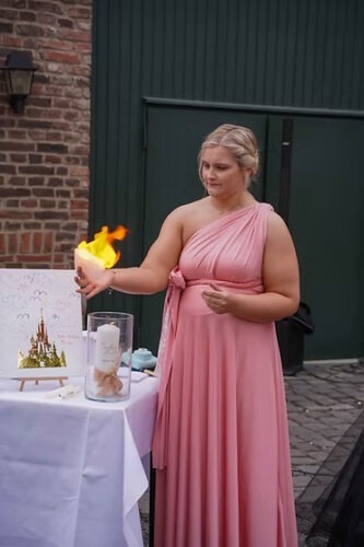 Disney freie Trauung im Eltzhof mit symbolischem Feuerritual